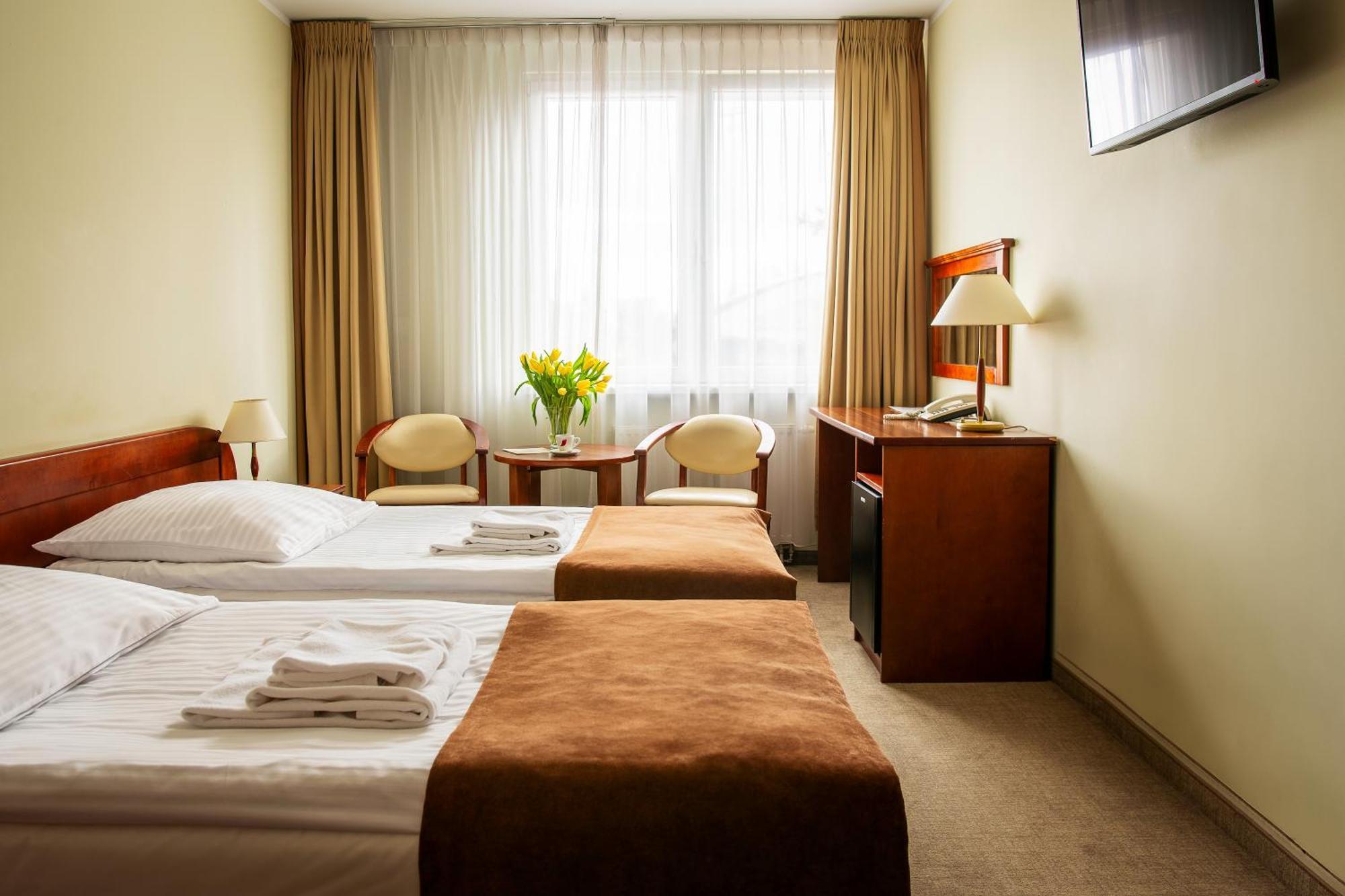 Hotel Zawisza Bydgoszcz Ngoại thất bức ảnh