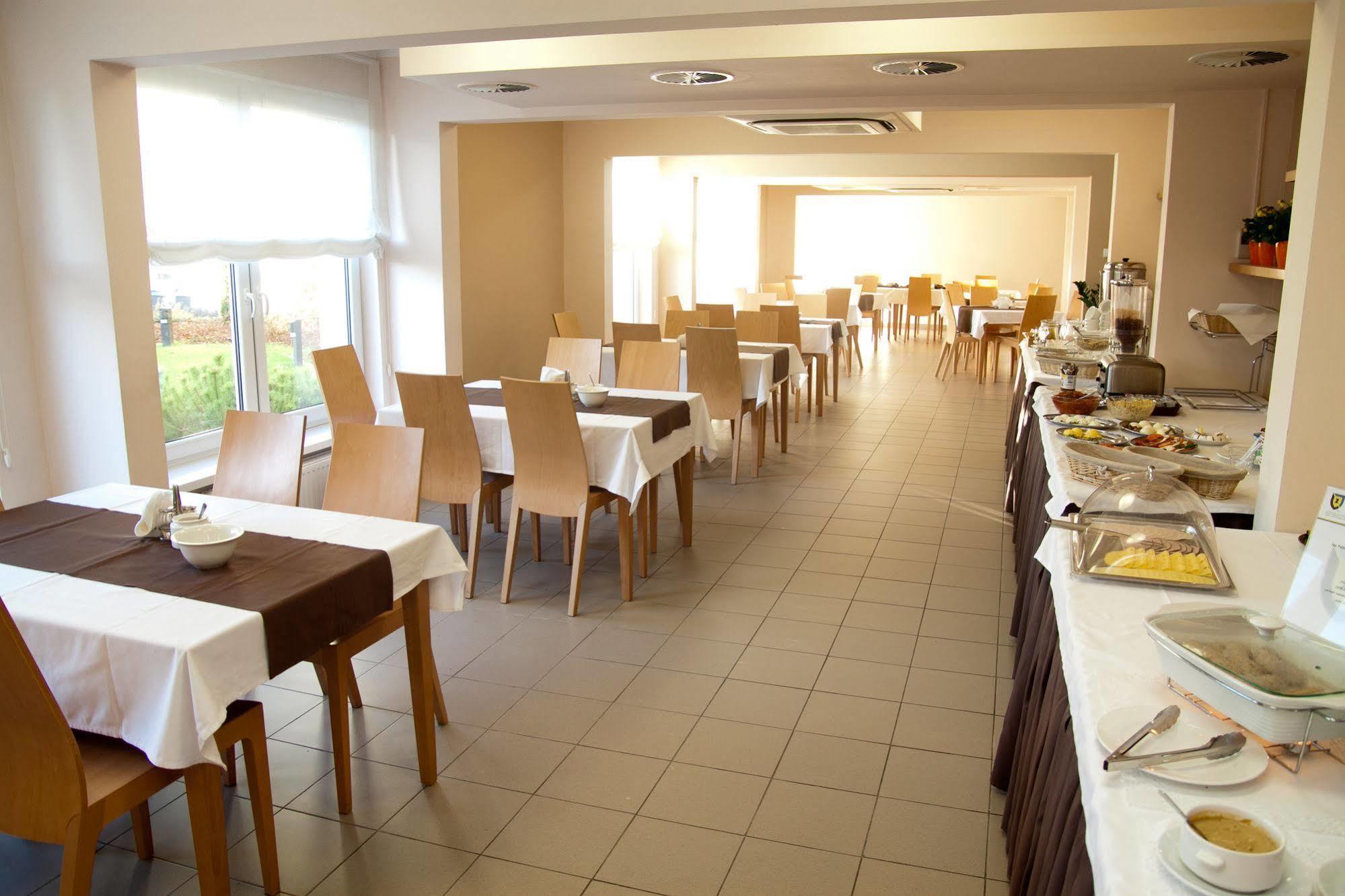 Hotel Zawisza Bydgoszcz Ngoại thất bức ảnh